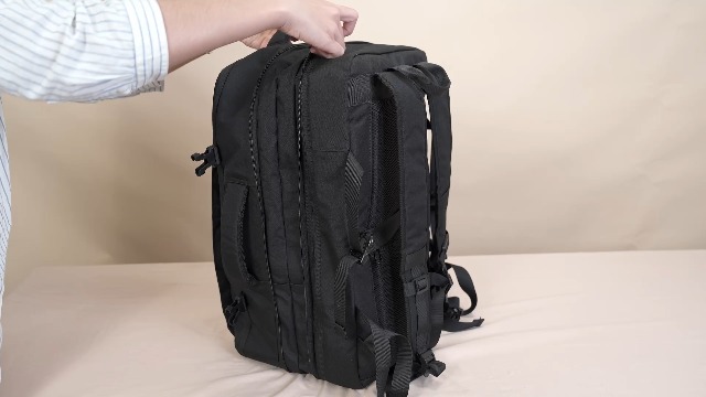 LOVEVOOK Zaino Da Viaggio 40L Per Aereo: Misura Cabina 45x36x20 Per Ryanair E Easyjet, Impermeabile, Con Porta Laptop 17", Unisex, Leggero (1kg)