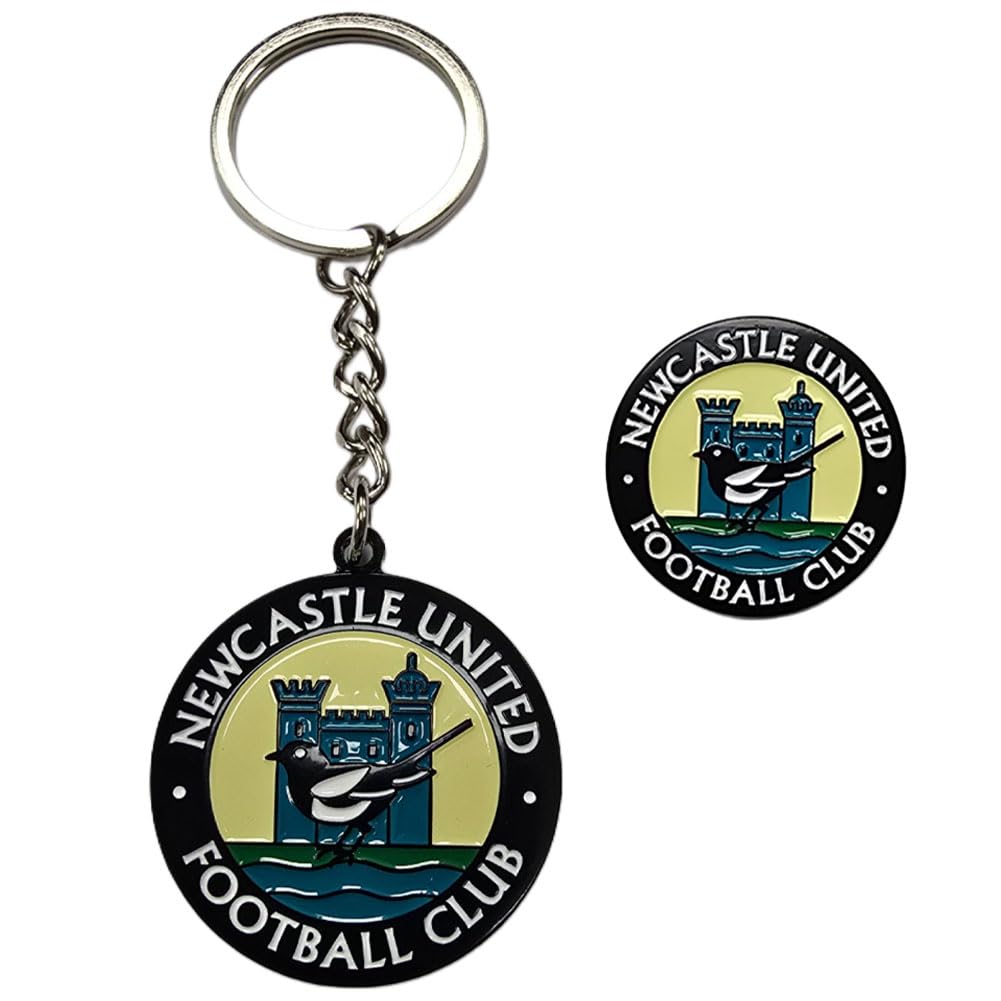 Newcastle United FC Retro Crest Badge & Keyring Set