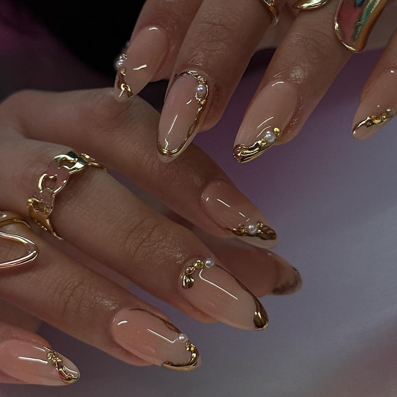 Goldene French-Tip-Kunstnägel, mittelgroß, mandelförmig, mit Perlenverzierungen, 3D-French-Tips, unregelmäßig, mit Goldrand, glänzend, nude, Acryl-Klebe-Nägel für Damen und Mädchen, 24 Stück