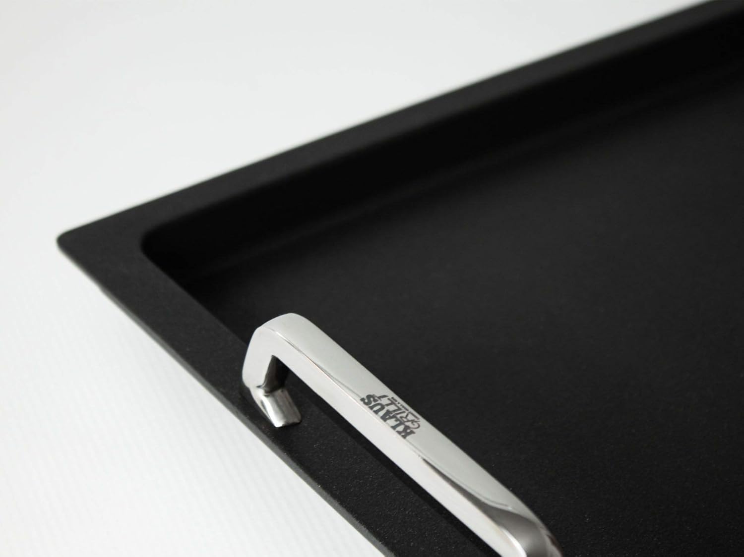 AMT Gastroguss "Klaus grillt" Gastronorm Grill Plate GN 1/2 Smooth, Not Suitable for Induction Cookers 26.5 cm x 32.5 cm - Image 3