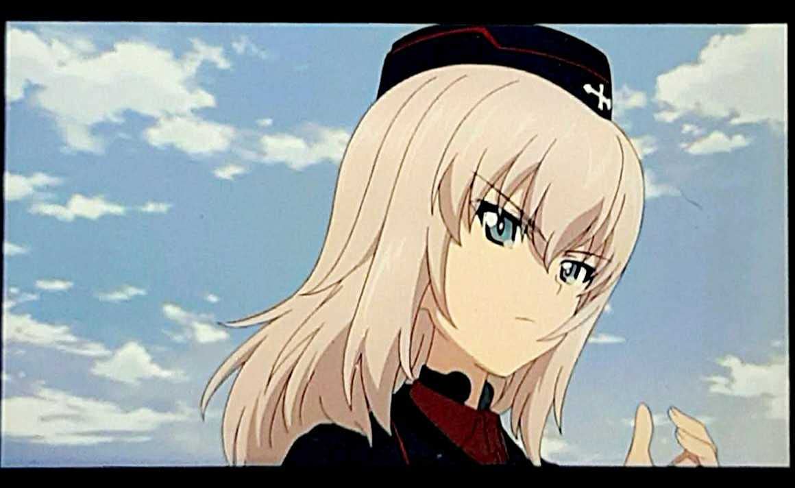 Amazon.co.jp: 黒森峰 逸見エリカ全コマ変化あり 劇場版 ガールズ