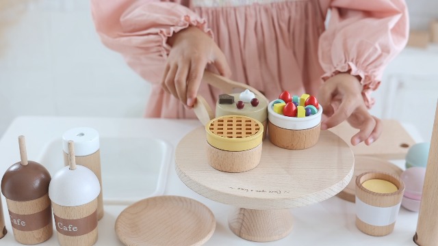 Amazon | 木製おもちゃのだいわ ナチュラルカフェキッチン（9割完成品