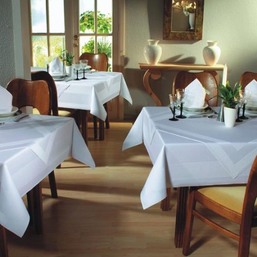 Pik-As Table Cloth 240 x 240 cm White