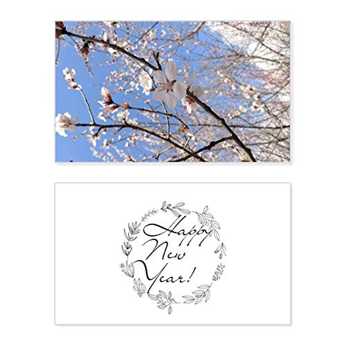 Tarjeta de Año Nuevo Cherry Blossom Branch con diseño elegante de flor de cerezo