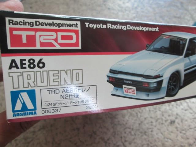 Amazon.co.jp: アオシマ 1/24 TRD AE86 トレノ N2仕様 : おもちゃ