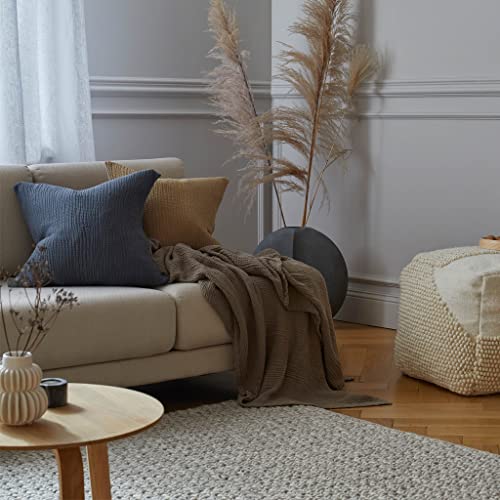 URBANARA Decke Sierra 125 x 190 cm, gewebte Tagesdecke aus 100 % Bio-Baumwolle mit charmantem Knitterlook, natürlich gefärbt und besonders nachhaltig, ohne Schadstoffe - Earth Oak - Image 8