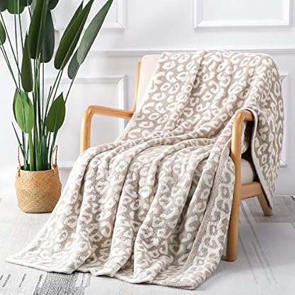 Sungeek Kuscheldecke Superweiche Plüsch Decken mit Leopardenmuster Warm und Gemütlich, Gestrickte Polyesterdecke Überwurf Wendbare Flauschig Decke für Couch Bett Sofa Reisen, 150x200 cm (Khaki) – Bild 4