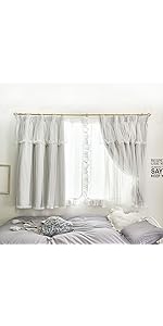 Amazon｜ロマンティックプリンセス 上飾り付きレイヤード遮光カーテン