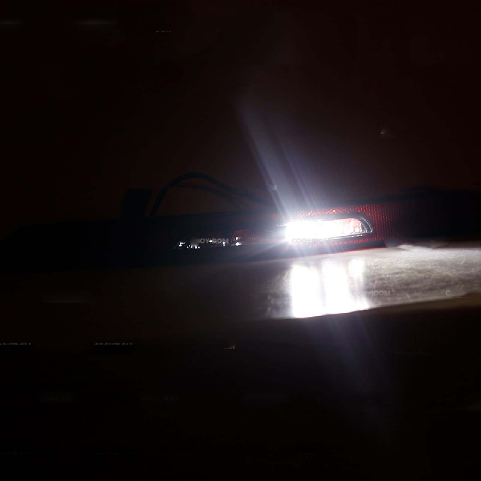 Amazon.co.jp: For ポルシェマカンの場合、リアバンパーLED