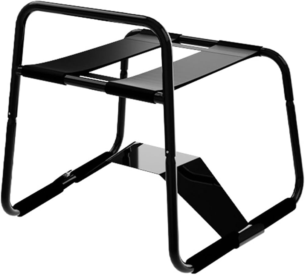 Kashta tikilgan charm kurtka Sochim bilan uning qolini artdi