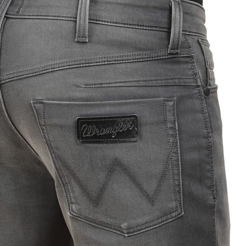 Image of Wrangler Men's Millard Straight Fit Mid-Rise Jeans