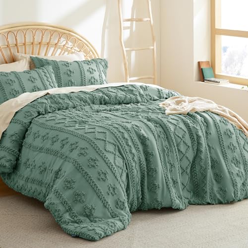 Bedsure Tufted Boho Comforter Set Queen Size - Green Boho Bed Set, GentleSoft™ 3 Pieces Farmhouse Shabby Chic Embroidery Bedding, Gifts for Woman, Soft Jacquard Queen Comforter for All Seasons