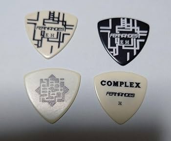 Amazon.co.jp: 布袋寅泰 complex ピック ギターピック g柄 4枚 セット