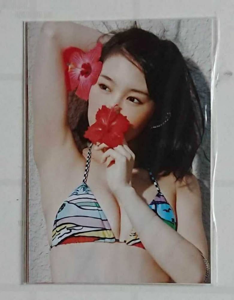 Amazon.co.jp: 山本彩 写真集 SY 帯なし 写真 2版発行 & NMB48