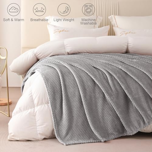 Yebeda Kuscheldecke Superweiche und Warme Fleecedecke für Sofa, Couch und Bett mit Waffel Muster, Kuschelige Angenehme Decke Wohndecke Sofadecke, 150x200 cm, Hellgrau