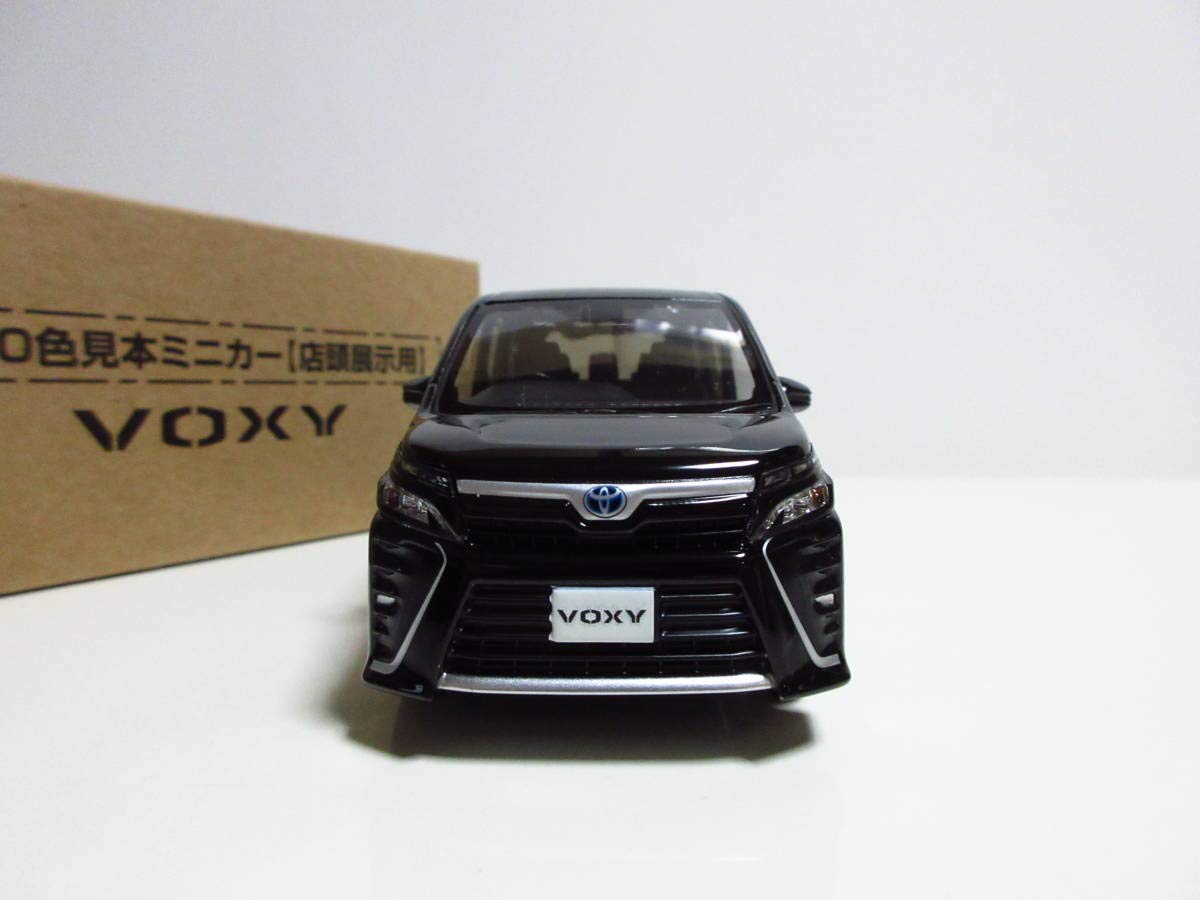 Amazon | 1/30 トヨタ 新型ヴォクシー ハイブリッド 後期 トヨタ 
