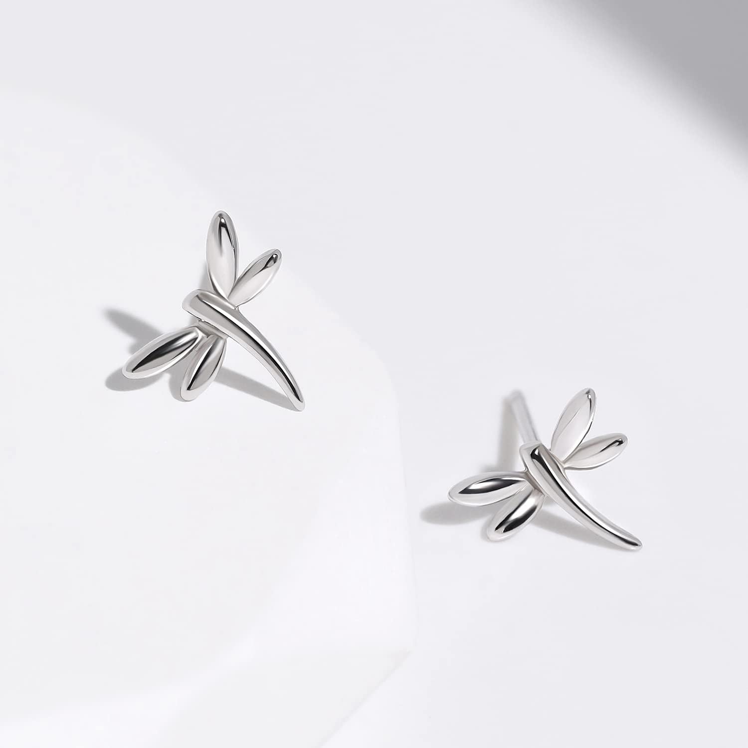 Meissa Tiny Dragonfly Earrings for Women 925 Sterling Silver Dragonfly Studs Dainty Cute Jewelry Gift Hypoallergenic Earrings