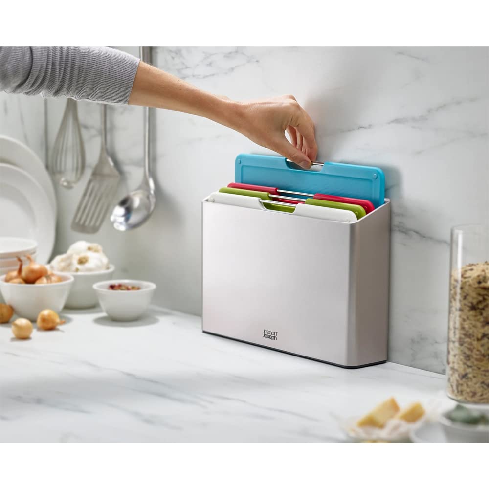 Joseph Joseph Folio - Ensemble de 4 Planches à découper de cuisine en plastique,avec support de rangement organisé - Grand, Argent/Bleu