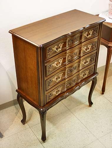 美品　クラウディオ　サオンチェッラ　家具　５段　猫脚　彫刻　チェスト イタリア 5段 チェスト 茶 87cm 象嵌 ロココ調 家具 猫脚 完成品
