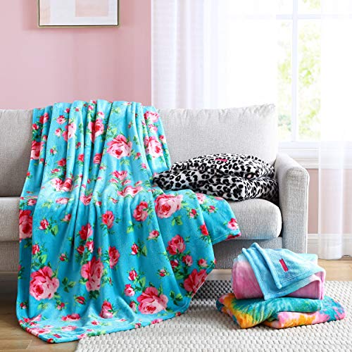 Image of Betsey Johnson - Blanket, Ultra-Soft Plush Bedding, Warm & Cozy, Oversized Room Essentials (Bouquet Day, Full /Queen)
