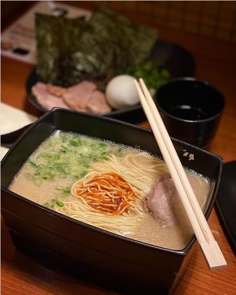 Ichiran Ramen Hakata Tonkotsu: spaghetti sottili e dritti con brodo di ossa di maiale (2 porzioni)