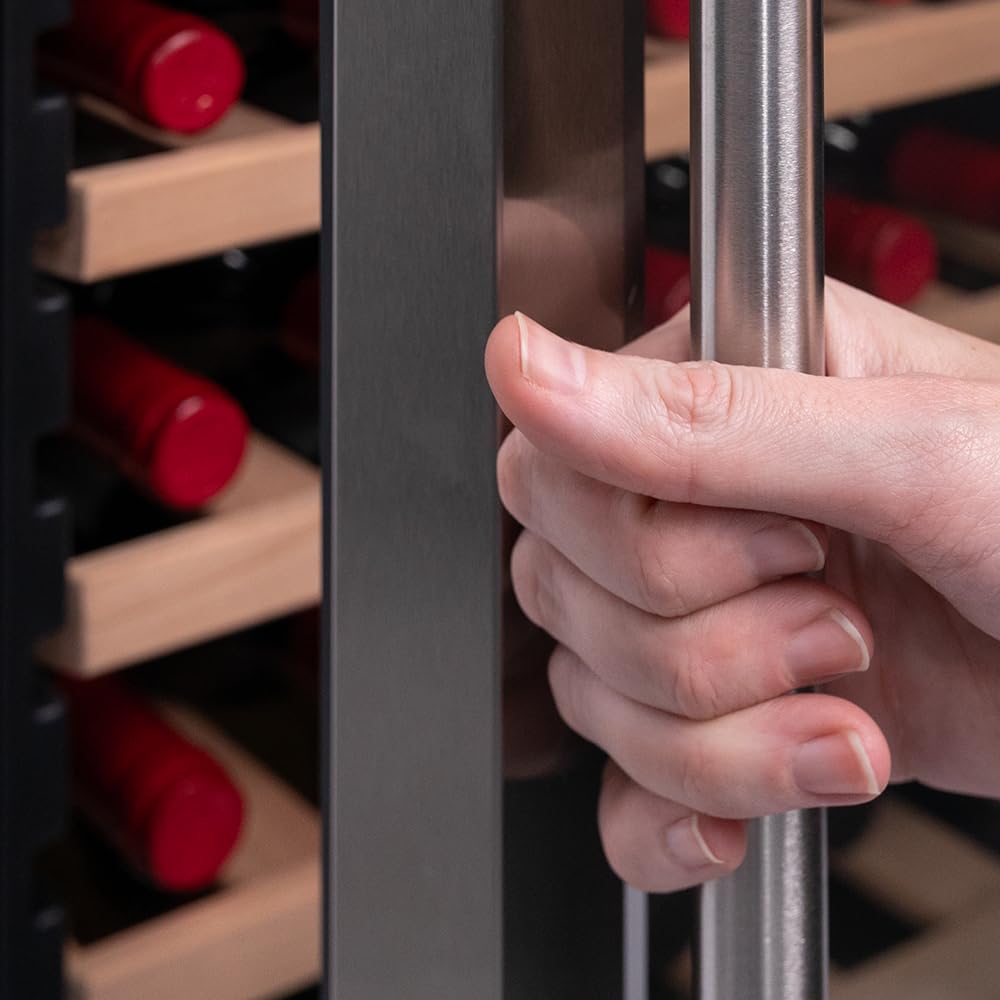 Cecotec Bolero grandsommelier 34030 inox compressore, 80 l, raffreddamento a compressore, temperatura regolabile da 5 a 18°C, controllo touch, Display, LED interno.