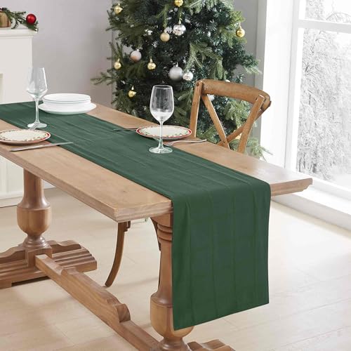 Chemin de table IZOD Chadwick pour habiller une table vide sans nappe