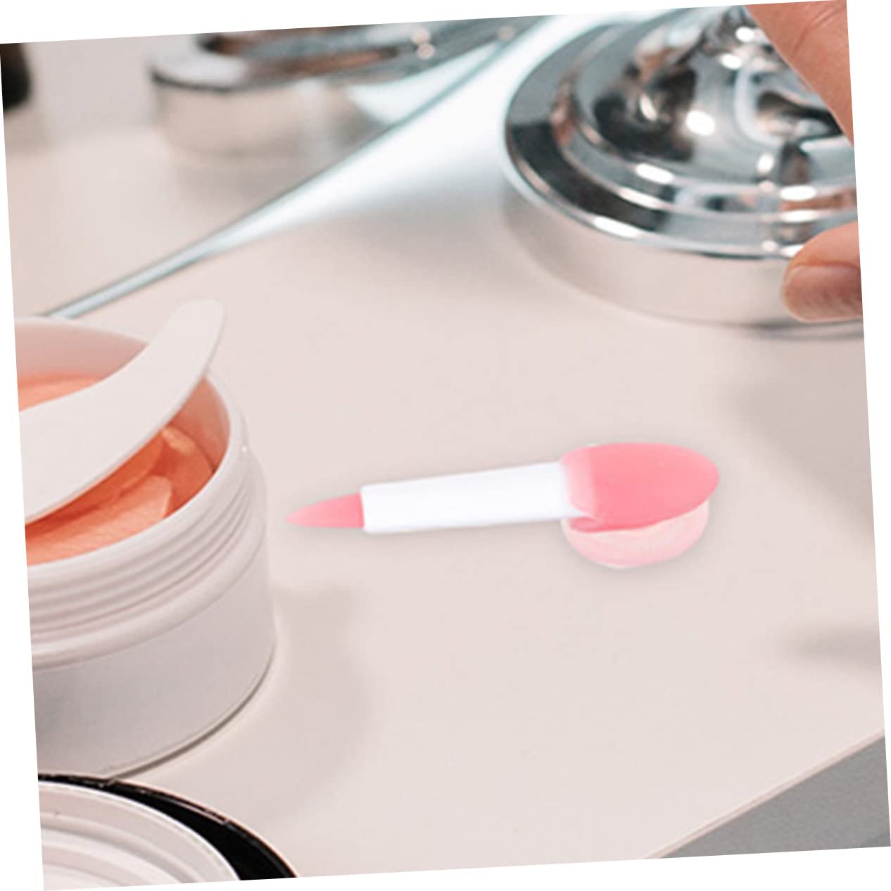 FRCOLOR 32 piezas de silicona cepillo de labios cubierta de maquillaje lápiz labial maquillaje cepillo de labios cubierta de silicona cepillo de labios contra perdidos cubiertas de maquillaje tapas de