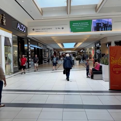 Quebec stores will soon have the option to stay open later. Here's what we know so far