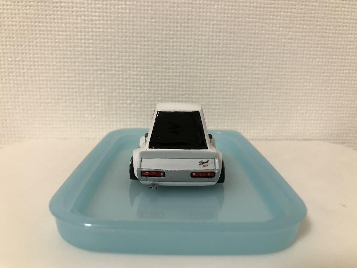 Amazon.co.jp: チョロQ カスタム ローレル SGX ノッポ 箱乗りチョロQ