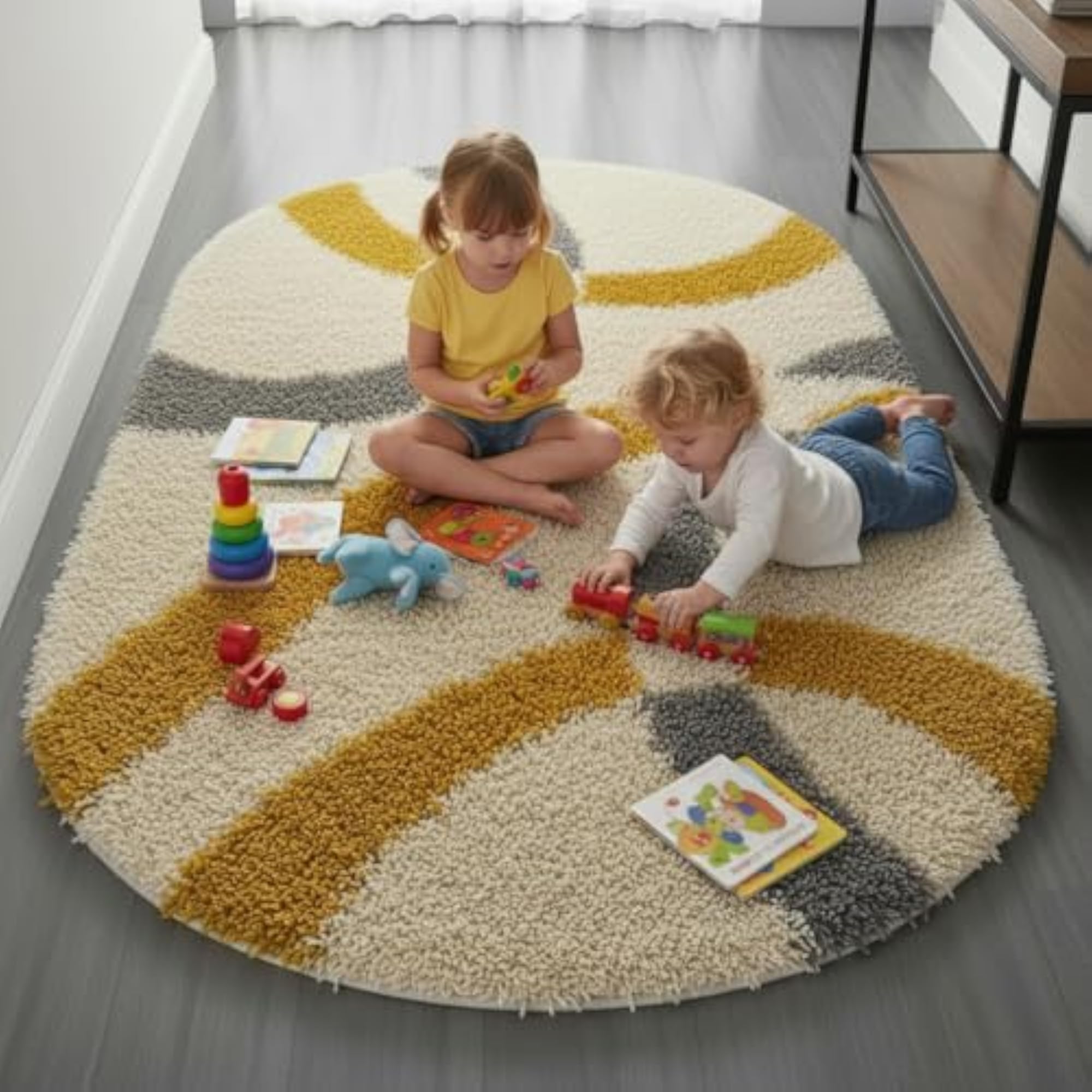 Oval Soft Shaggy Carpet Runner, Cream with Geometric Lines