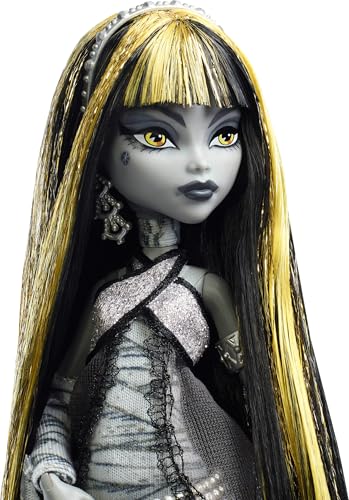 Image of Monster High Reel Drama Doll, Cleo De Nile Black and White Reproduction Collectible with Doll-Size and Life-Size Posters, Horror Flick Theme, and Pet