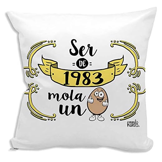 Cojin decorativo, original y personalizado para regalo, ideal para cumpleaños, con año de nacimiento. Incluye relleno. Ser de 1983 Mola un Huevo. 42,5X42,5 cm. Cojines con agradable tacto de algodon.