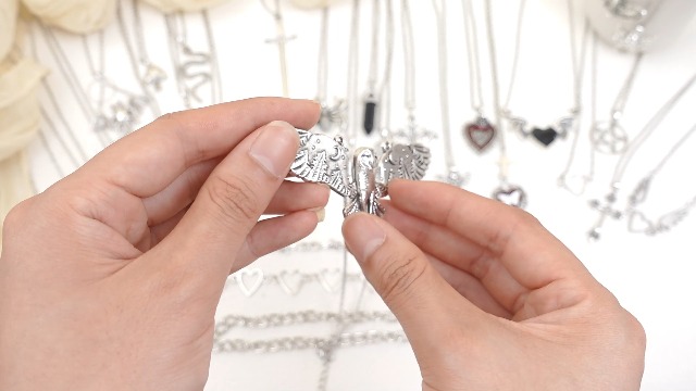 Inilbran Punk Rabbit choker halsketting zilver grunge konijn