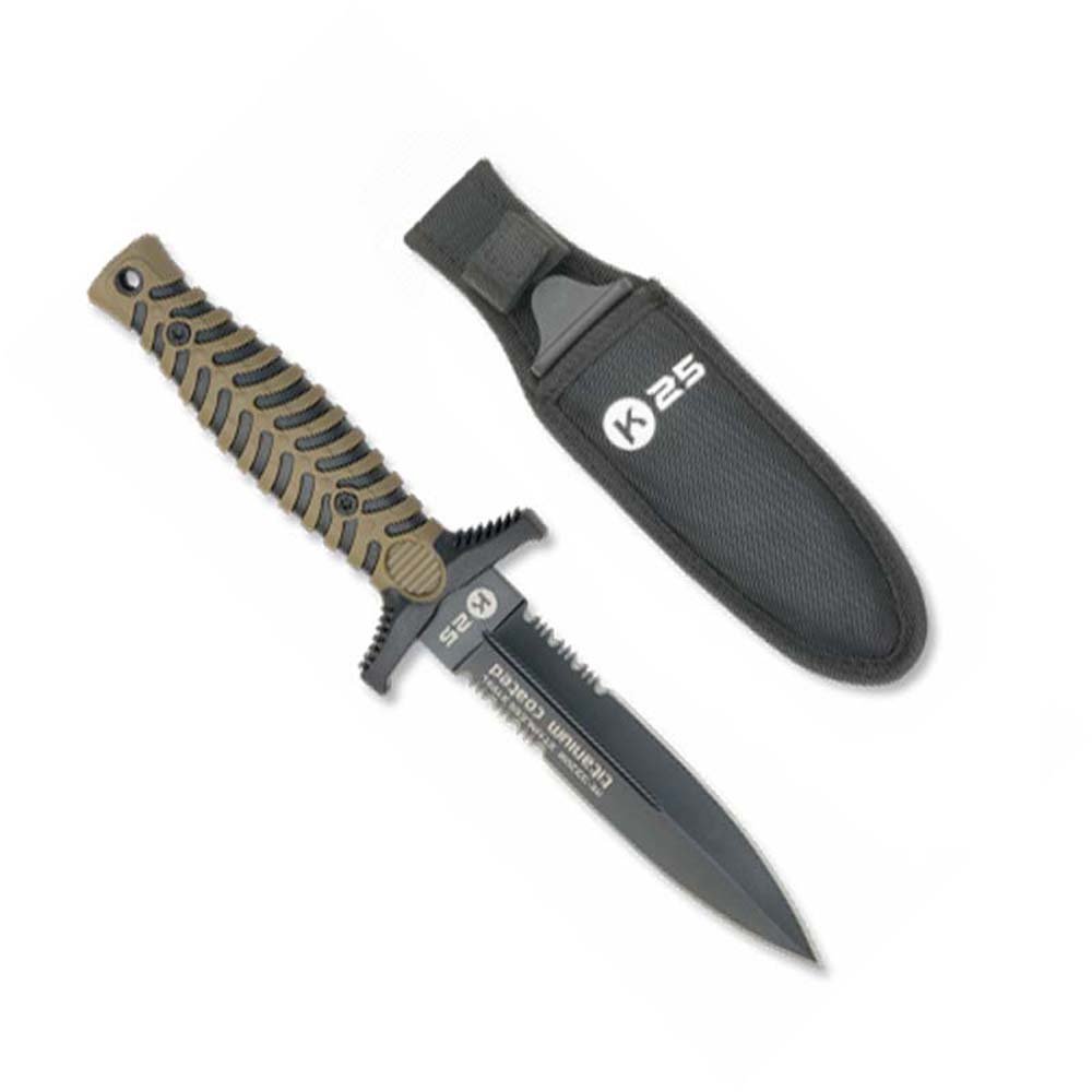 RUI K25 32206. Coltello impugnatura in gomma. Lama in acciaio inox e titanio bagno. Dimensione totale 24 cm. Fodero di nylon. Caccia