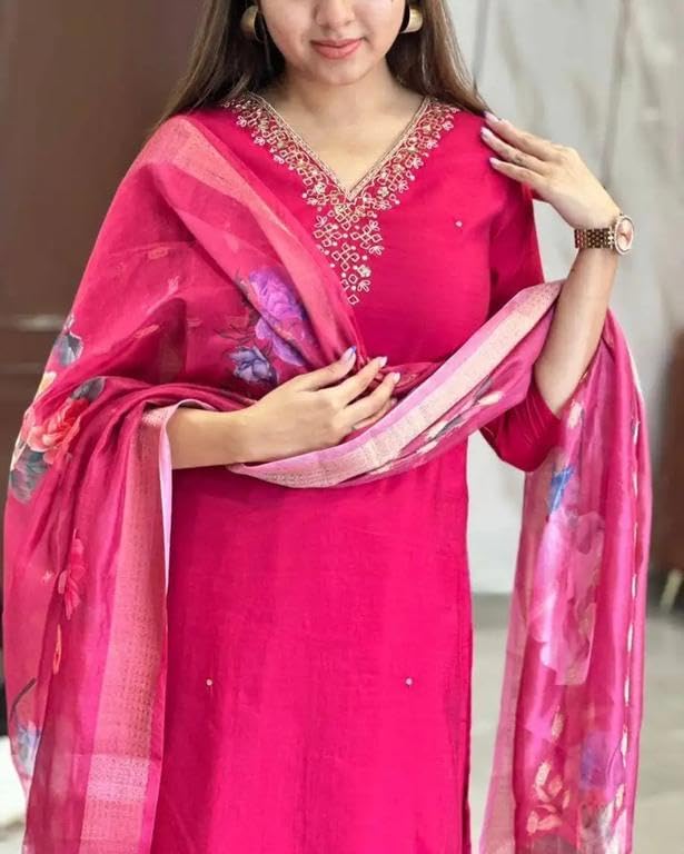 Image of Women's Chanderi Silk Kurti with Rayon Slub Pants & Dupatta | Printed Three-Quarter Sleeve Ethnic Set