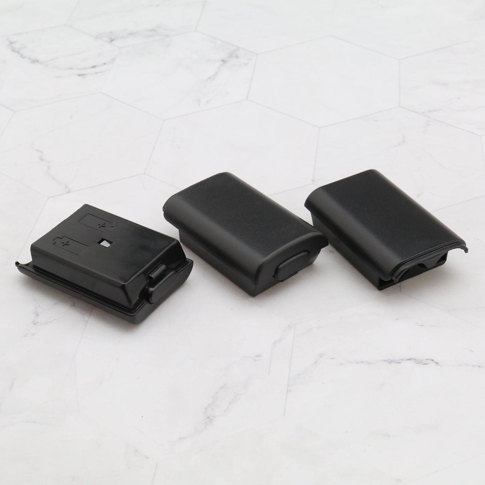 ECSiNG 6 fundas de repuesto para batería compatibles con Xbox 360, accesorios de batería negros