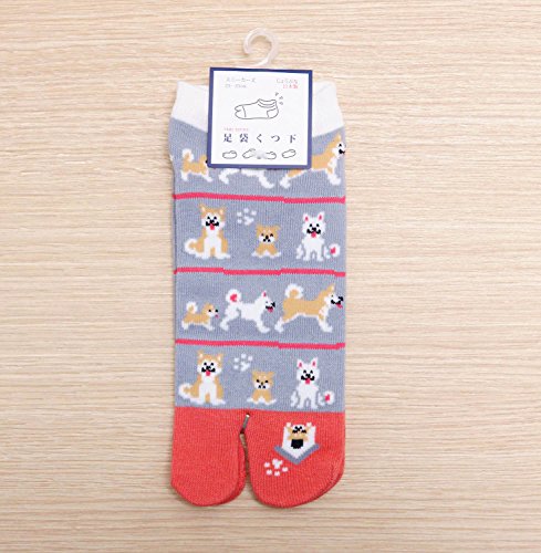 image for Kyoyu Women's Japanese Pattern 2-Toe Flip-Flop Tabi Ankle Socks, Dog F