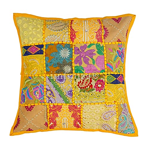 Housses de coussin patchwork jaune pour une ambiance bohème au salon - 3