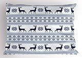 Melhor Cama King Size: Top 10 Melhores Opções em 2025 8 Ambesonne Fronha nórdica, estampa natalina estilo pixel art com motivos de rena e floco de neve, fronha decorativa padrão king size, 91,4 cm x 50,8 cm, azul claro azul escuro