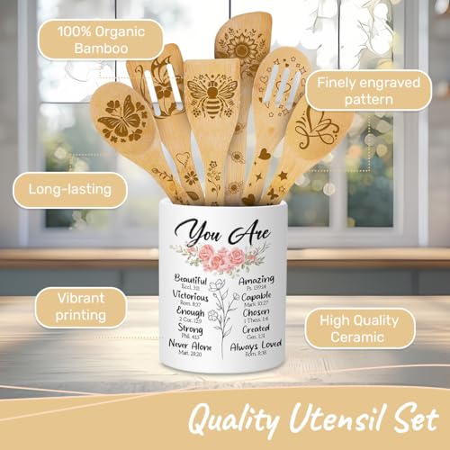 Sometimes-You-Forget-Your-Awesome-Cooking-Utensils-Set-Utensil-Holder-6-Wooden-Spoons-Cooking-Gifts-For-Mom-Ant-Grandma-Christmas-Kitchen-Gifts-Sweet-Christmas-Cooking-Gift-for-Women