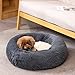 Donut Hundebett Flauschig Katzenbett, Ø 60 x H 20cm Rund Wolke Haustierbett für Mittelgroße Kleiner Hund Welpen Kätzchen unter 15kg Hundekissen Hundekorb Weiche Warme Luxus Anti-Angst Bett(Dunkelgrau)