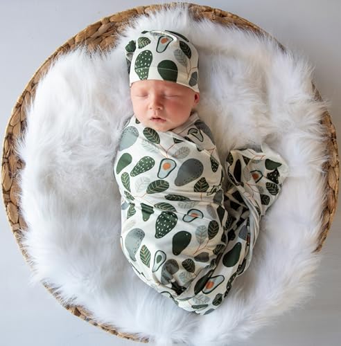 Image of Newborn Swaddle Set, Green Avocado, Beanie | 31.4 x 31.4 in, for 0-3 months, swaddle and receiving blanket, beanie, name card, Green Avocado