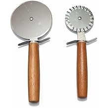 2&rsquo;li Hamur Kesici Rulet Seti, D&uuml;z ve Tırtıklı Pizza ve Makarna Kesici, Ahşap Saplı Paslanmaz &Ccedil;elik Mutfak Aleti,Ahşap Saplı Hamur Kesme Ruleti 2&rsquo;li Set, Pizza Dilimleyici ve Mantı Kesici