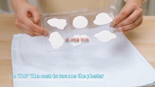 SUPER TOY Activities DIY Mould and Paint Craft kit, Paint Your Own