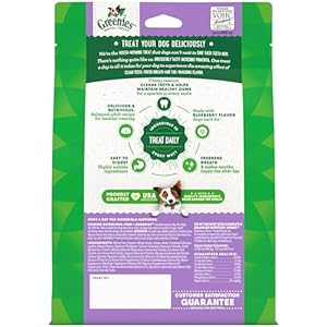 Greenies Large Natural Dental Care Dog Treats Blueberry Flavor, 12 oz. Pack (8 Treats) Greenies Large Natural Dental Care Dog Treats Blueberry Flavor 12 oz Pack 8 Treats