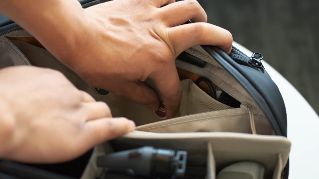 PGYTECH OneGo Solo V2 Borsa Fotografica 10L | Impermeabile Per Reflex, Drone E Laptop - Foto 9