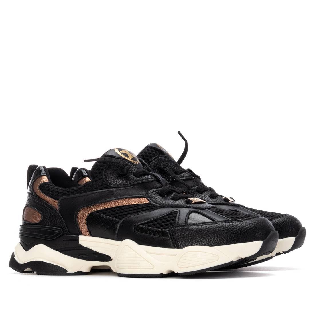 XTI - Zapatilla Mujer - Calzado Cómodo y Versátil - Moda Casual