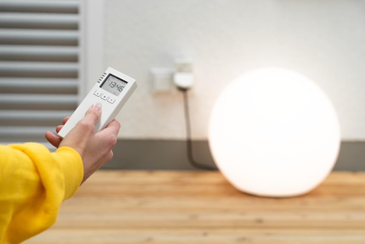 Schellenberg 20034 - Presa radio Smart Home per esterni, colore: Bianco