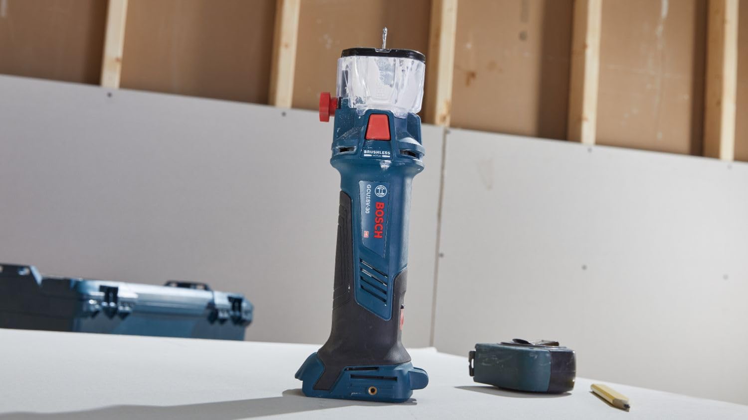 BOSCH GCU18V-30N Outil de découpe sans fil pour cloison sèche sans balais 18 V (outil nu)